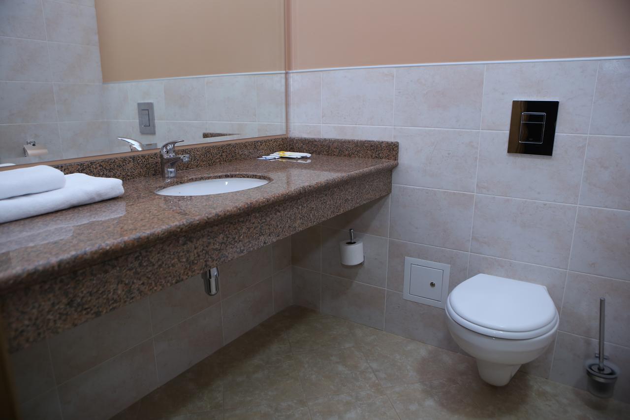 Hotel Aner Astana Ngoại thất bức ảnh