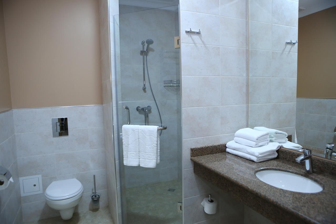 Hotel Aner Astana Ngoại thất bức ảnh